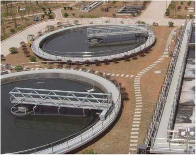 ZBXN型週邊傳(chuan)動半橋虹吸式吸泥機